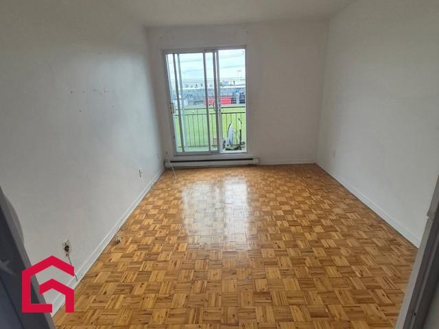 Apartment for rent in Pont-viau, Quebec
