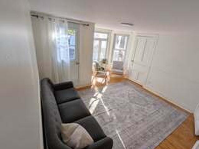 Apartment for rent in Saint-sulpice, Quebec