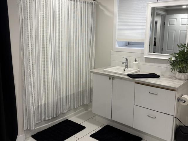 Apartment for rent in Les Collines-de-l'outaouais, Quebec
