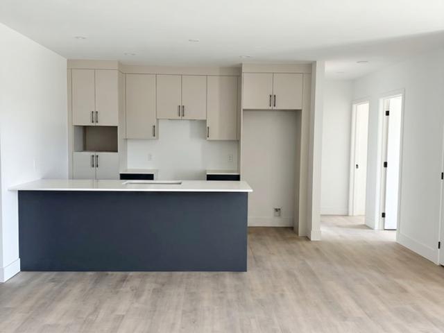 Apartment for rent in Le Haut-saint-françois, Quebec