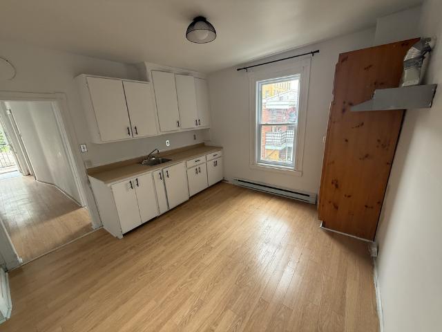 Apartment for rent in St. Leonard's, Quebec