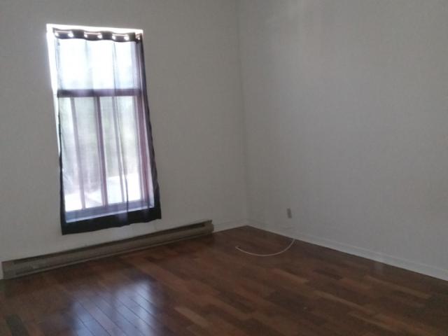 Apartment for rent in St. Leonard's, Quebec