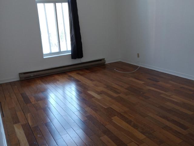 Apartment for rent in St. Leonard's, Quebec