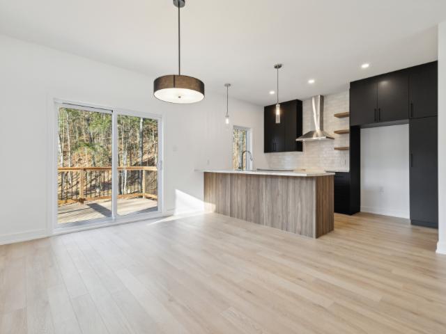 Apartment for rent in Les Collines-de-l'outaouais, Quebec