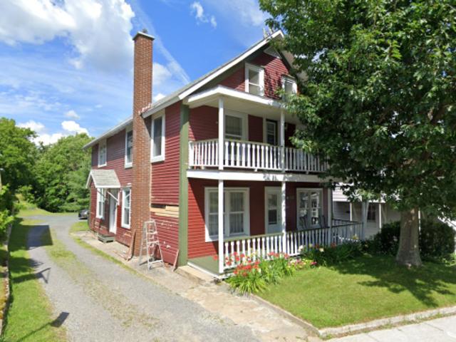 Apartment for rent in Danville, Quebec
