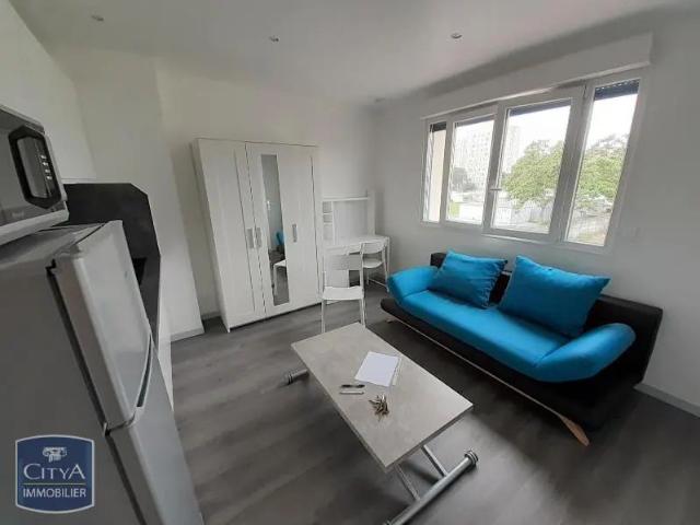 Studio location à L'Haÿ-les-Roses, Ivry-sur-seine