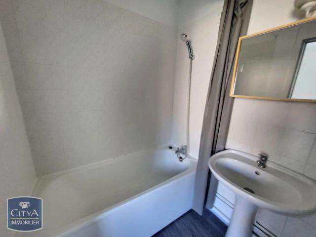 Studio location à Clermont-Ferrand, Clermont-ferrand