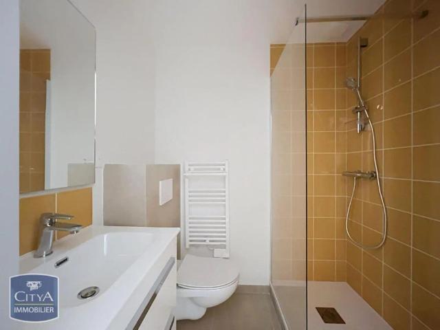 Studio location à Villefranche-sur-Saône, Rhône