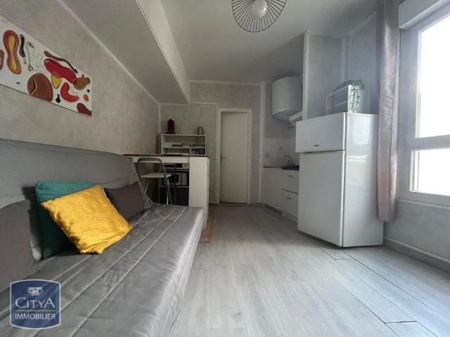 Studio location à Saintes