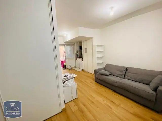 Studio location à L'Haÿ-les-Roses, Villejuif