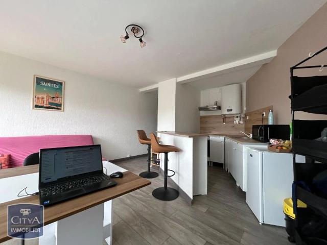 Appartement location à Saint-Pierre, Saintes