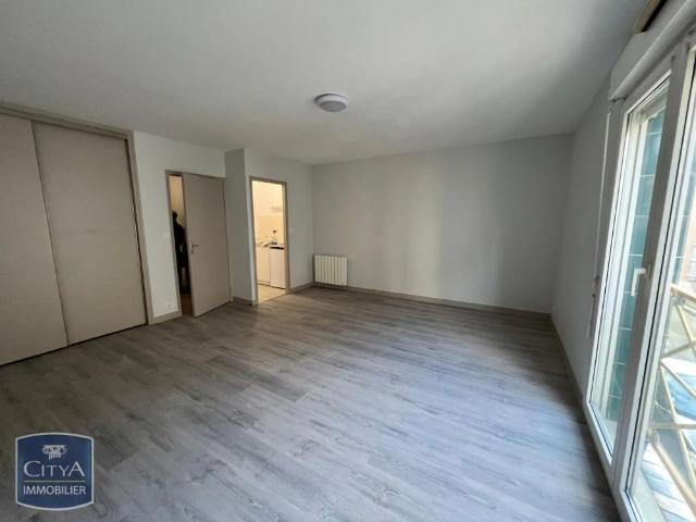 Studio location à Laval