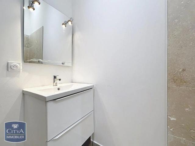 Studio location à Nîmes, Bagnols-sur-cèze
