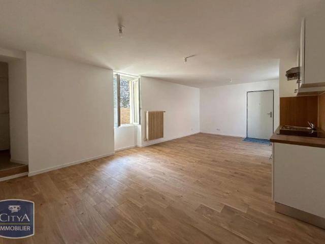 Studio location à Roanne, Le Coteau