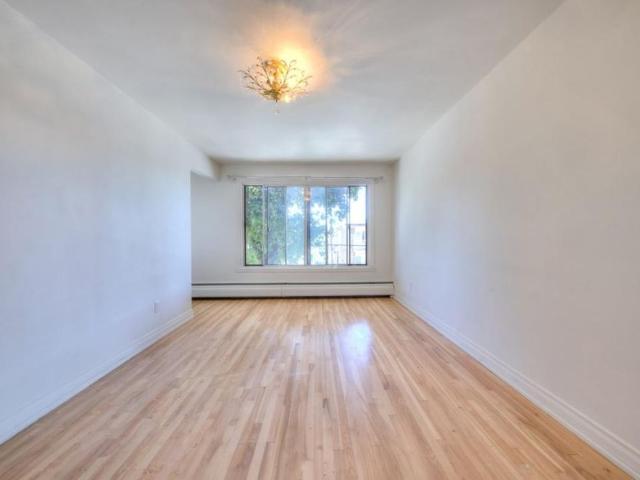Apartment for rent in St. Leonard's, Quebec