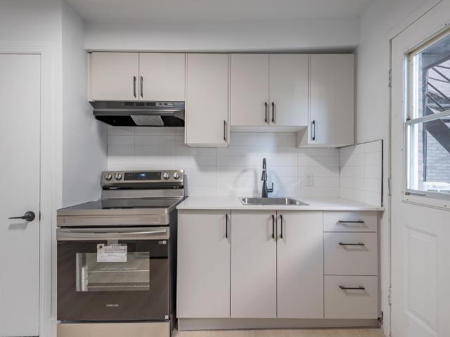 Apartment for rent in St. Leonard's, Quebec