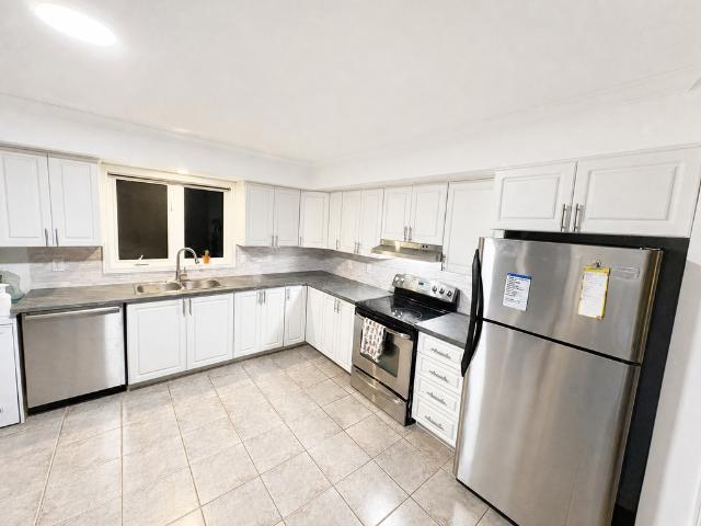 Apartment for rent in Les Collines-de-l'outaouais, Quebec