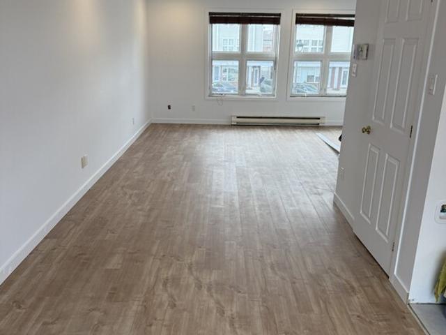 Apartment for rent in Saint-augustin-de-desmaures, Quebec