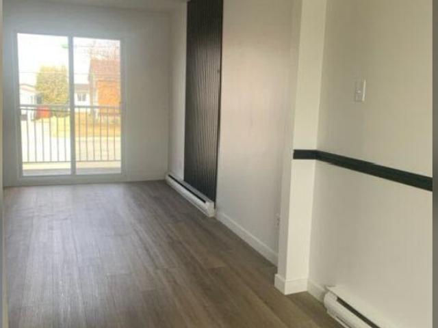 Apartment for rent in Rouville, Quebec