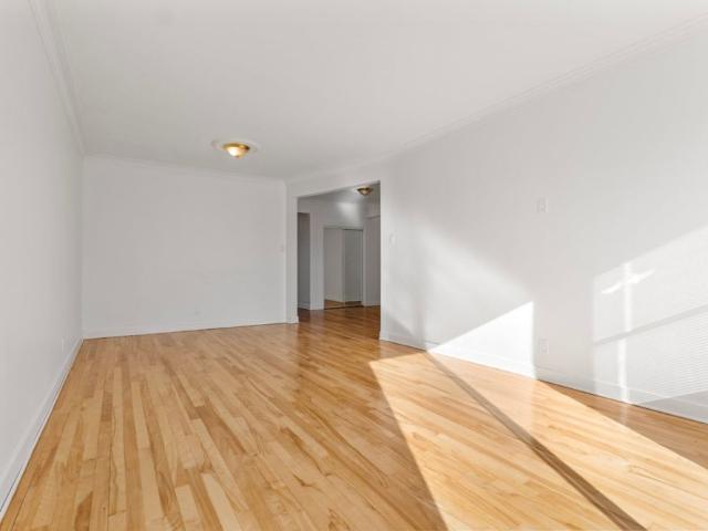Apartment for rent in St. Leonard's, Quebec