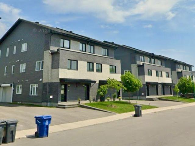 Apartment for rent in Sainte-rose, Quebec