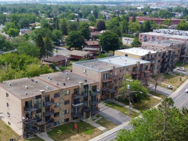 Apartment for rent in Vimont, Quebec