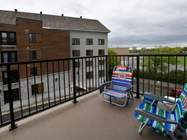 Apartment for rent in Chomedey, Quebec