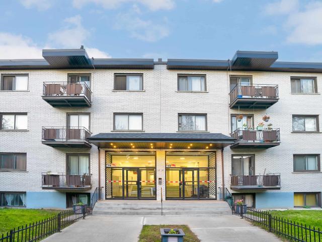 Apartment for rent in St. Leonard's, Quebec