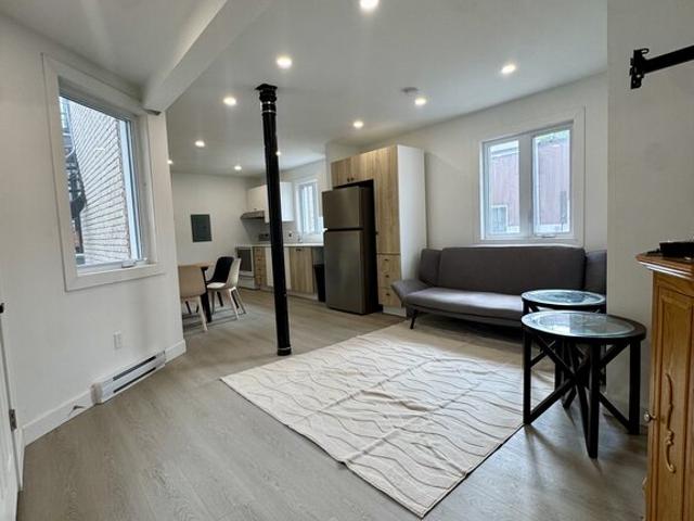Apartment for rent in St. Leonard's, Quebec