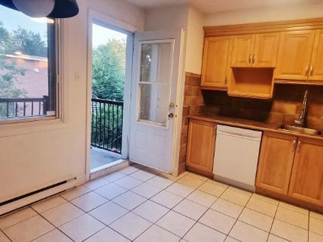 Apartment for rent in St. Leonard's, Quebec