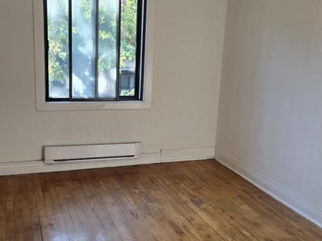 Apartment for rent in St. Leonard's, Quebec