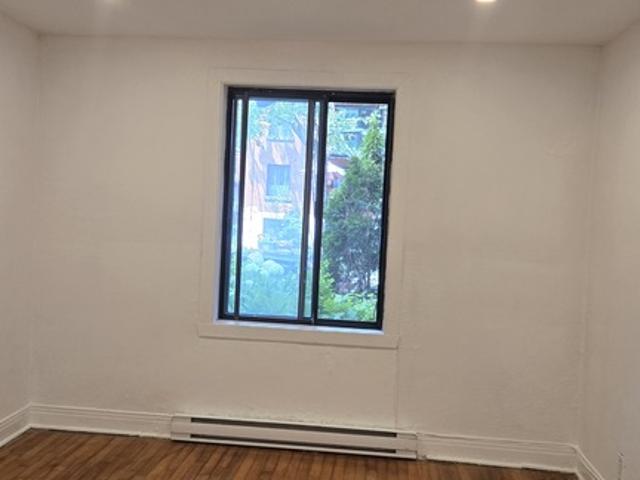 Apartment for rent in St. Leonard's, Quebec