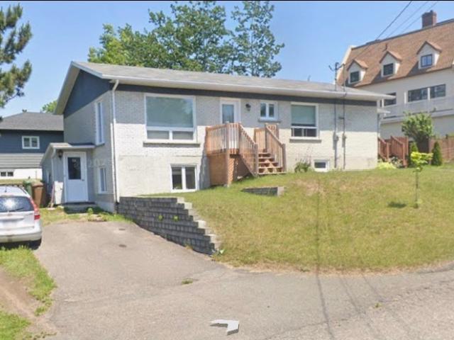 Apartment for rent in Saint-georges-de-cacouna, Quebec