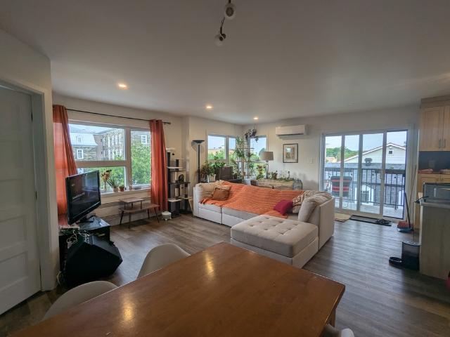 Apartment for rent in Les Basques, Quebec