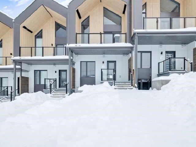 Apartment for rent in La Vallée-de-la-gatineau, Quebec