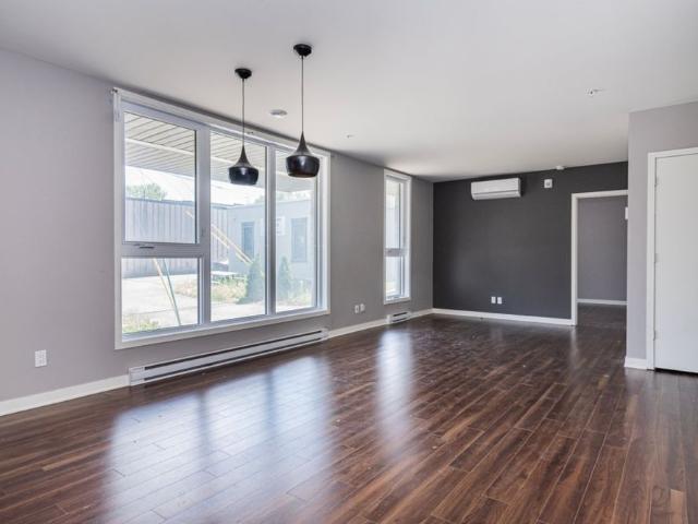 Apartment for rent in Chomedey, Quebec
