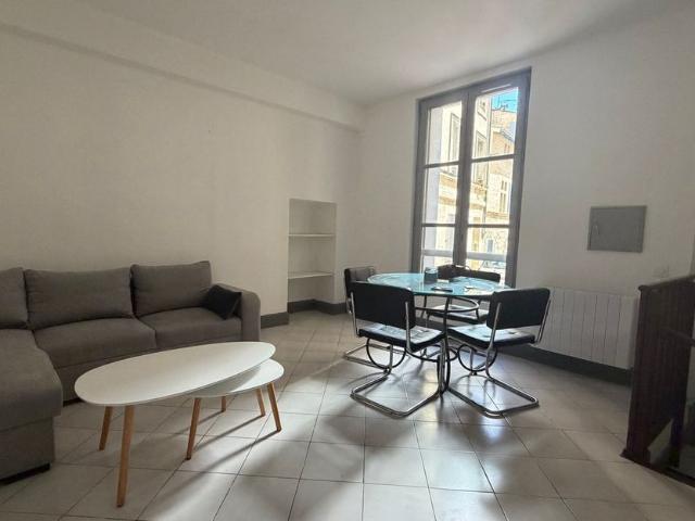 Appartement location à Nîmes, Beaucaire