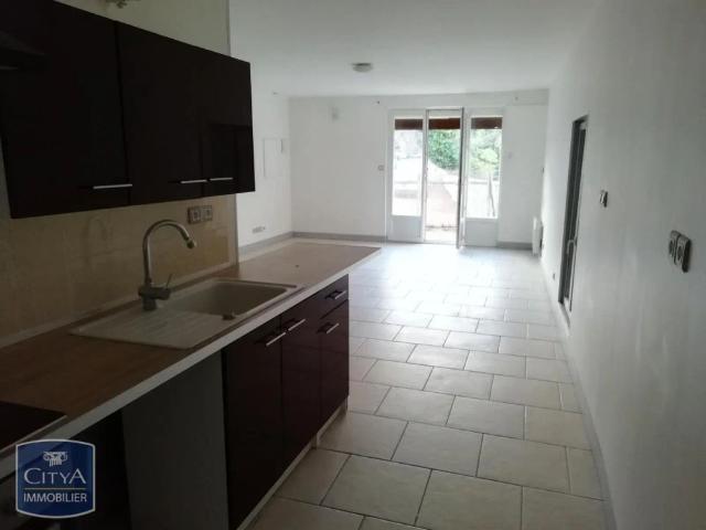 Appartement location à Saint-Pierre, Lugny