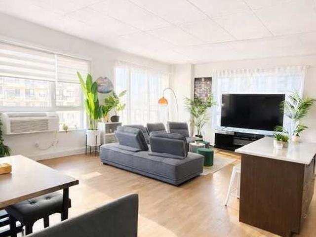Apartment for rent in Chomedey, Quebec