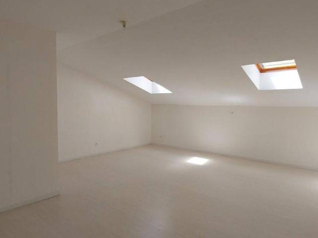 Studio location à Gland, Aisne