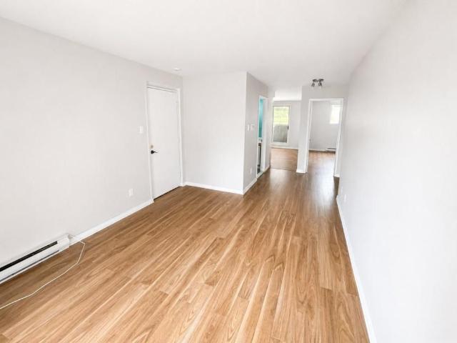 Apartment for rent in Saint-vincent-de-paul, Quebec