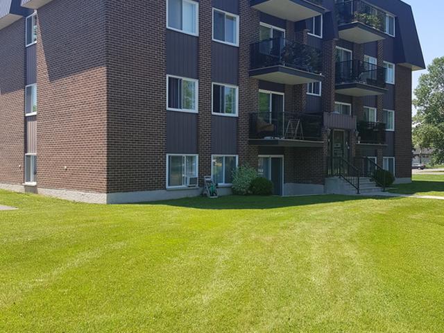 Apartment for rent in Pierre-de Saurel, Quebec