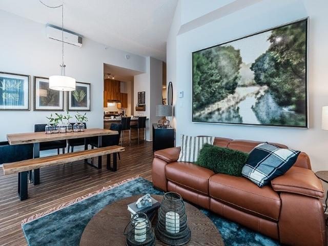 Apartment for rent in Pointe-claire, Quebec
