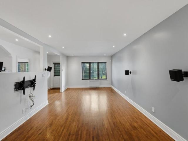 Apartment for rent in St. Leonard's, Quebec