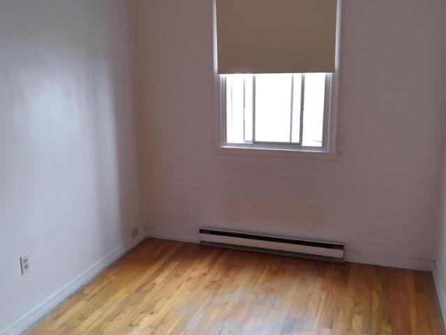Apartment for rent in St. Leonard's, Quebec