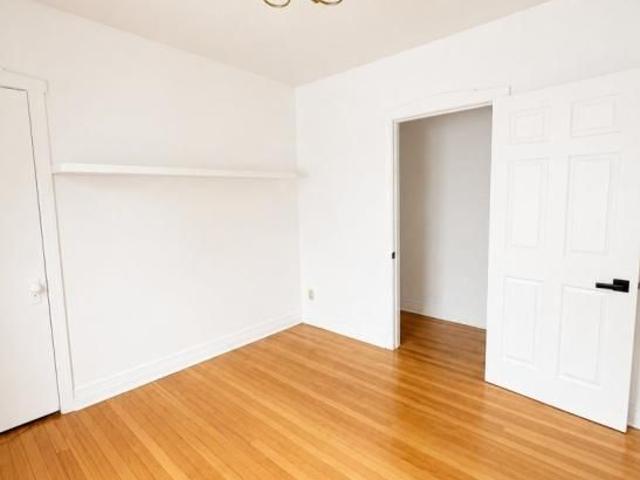 Apartment for rent in St. Leonard's, Quebec