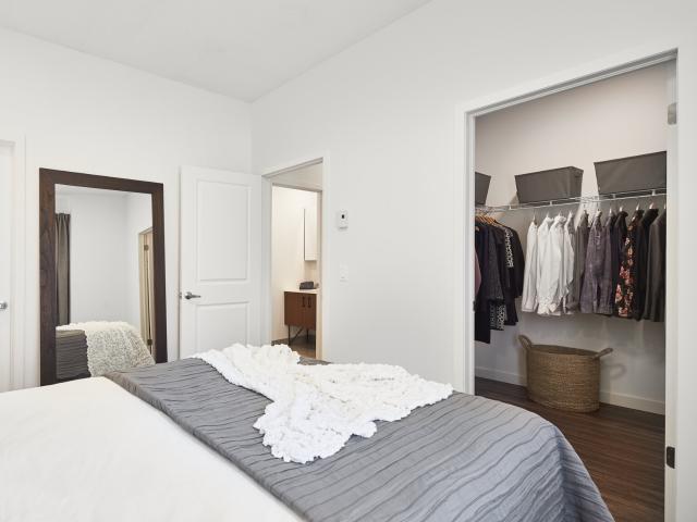 Apartment for rent in Chomedey, Quebec