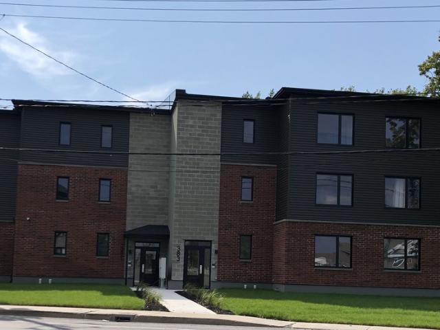 Apartment for rent in Les Jardins-de-napierville, Quebec