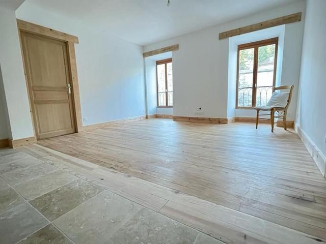 Appartement location à Largentière