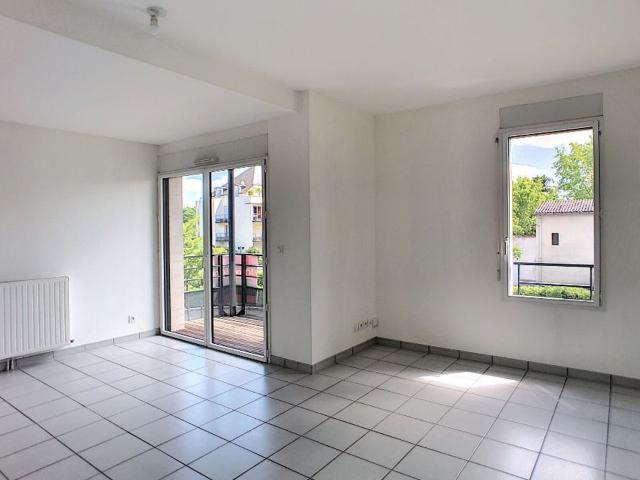 Appartement location à France métropolitaine, Saint-cyr-sur-loire